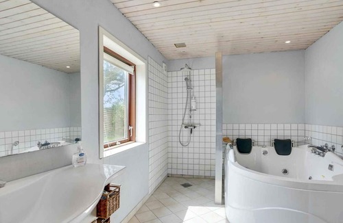 Nykobing Falster Villa | Nicely located villa directly down to the water