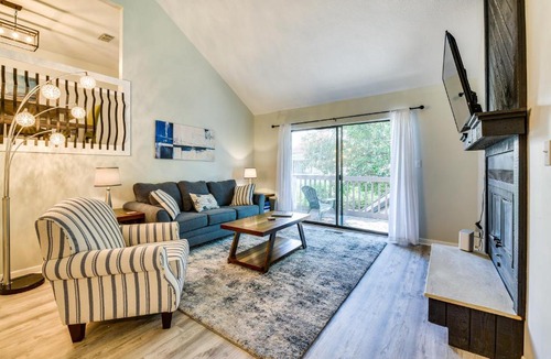 Niceville House | Niceville Retreat w/Boat Dock, Golf Course & Pool