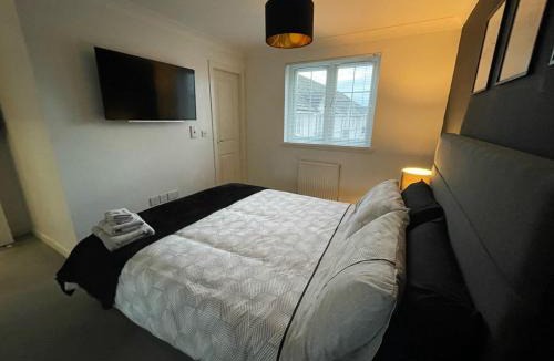 Irvine House | Niche View