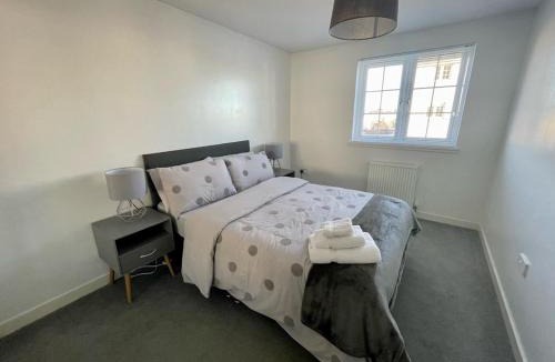 Irvine House | Niche View