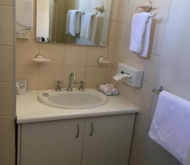 Hay Hotel | Nicholas Royal Motel - No Pets Allowed