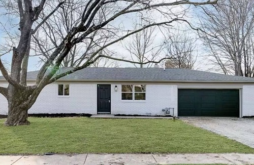 Fishers House | Nickel Plate Getaway