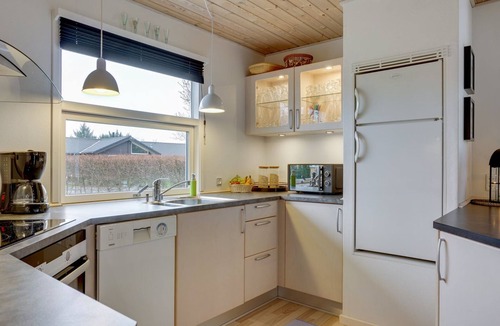 Hou House | "Nico" - 1.1km from the sea by Interhome