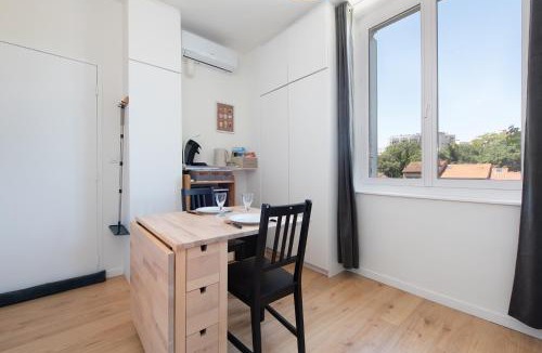 Guilhemery Apartment | Nid Citadin - Climatisation