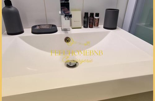 Saint-Pierre - Rene II - Bonsecours Apartment | Nid des Vosges - Cozy, Balcony, Queen size Bed & Nancy Centre