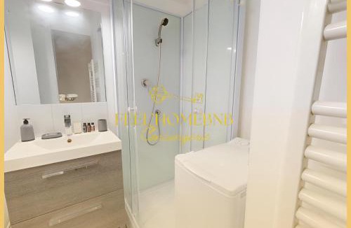 Saint-Pierre - Rene II - Bonsecours Apartment | Nid des Vosges - Cozy, Balcony, Queen size Bed & Nancy Centre