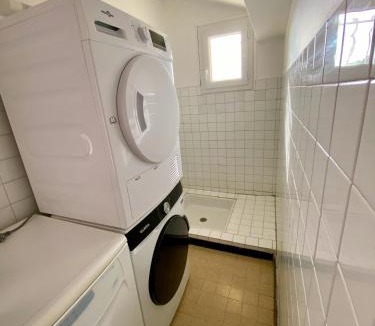 Saint-Just-Saint-Rambert House | Nid douillet au bord de l'eau