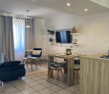 Saint-Jean-de-Bournay Apartment | Nid douillet a la campagne