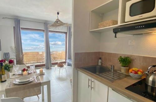 Les Arenes Apartment | Nid Douillet au calme avec balcon 304