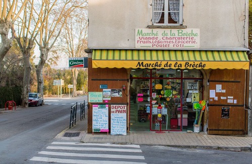 Collias House | NID DOUILLET IN COLLIAS