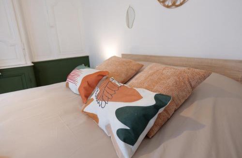 Pont-Audemer Apartment | Nid normand en bâtisse 1620 - Calme & hyper centre