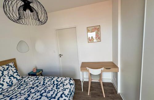 Bourg Pelousiere Apartment | Nid Urbain - 3 Ch et Terrasse