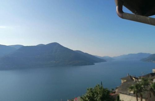 Brissago Apartment | Nido con vista sul lago