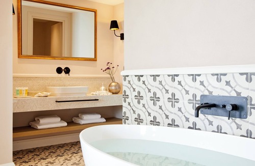 Dafnata Hotel | Nido, Mar-Bella Collection