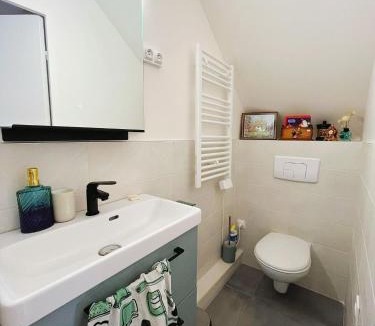 Noisiel Apartment | Nids calmes FLYHOME - 7mins à pied de gare - Mi Disney et Paris