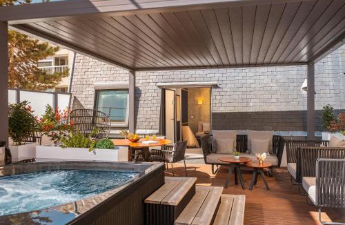 Plaisance Hotel | Niepce Paris, Curio Collection By Hilton