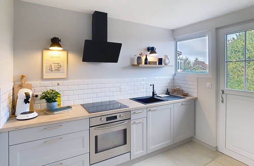 Chaumont House | Night & day in Chaumont