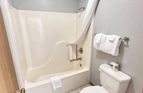 Sweet Springs Hotel | Night Inn