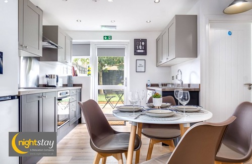 Stonnall House | Night Stay - Alpha House