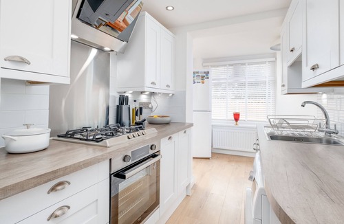 Acocks Green House | Night Stay - Beta House