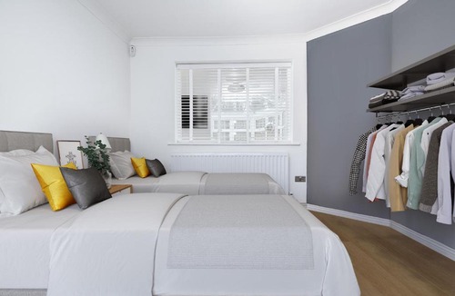 Acocks Green House | Night Stay - Beta House