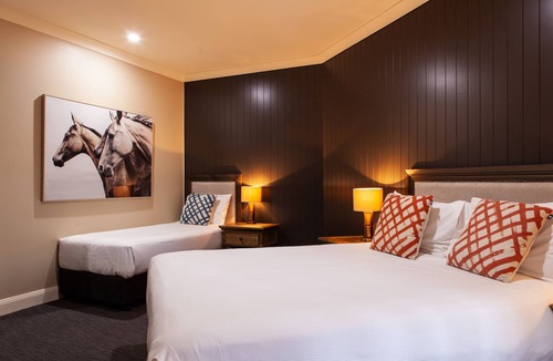 Nowra Hotel | Nightcap at Archer Hotel