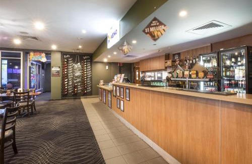 Garbutt Hotel | Nightcap at Dalrymple Hotel