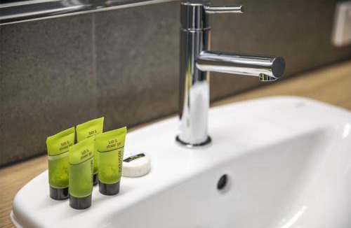 Corio Hotel | Nightcap at Gateway Hotel