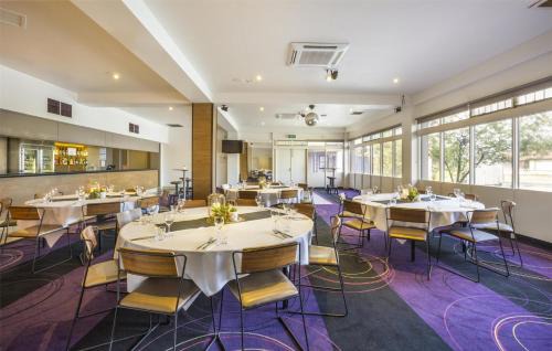 Sunshine West Hotel | Nightcap at Glengala Hotel