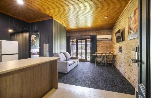 Dubbo Hotel | Nightcap at Macquarie Inn