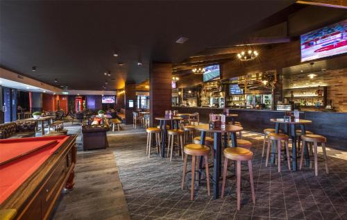 Ringwood Hotel | Nightcap at Manhattan Hotel