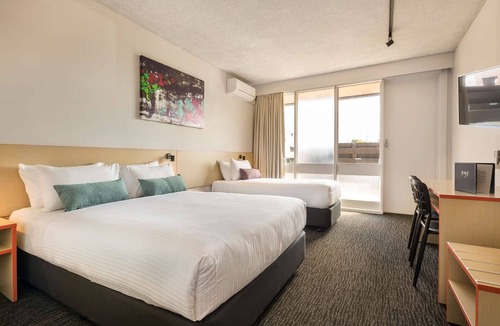 Springvale South Hotel | Nightcap at Waltzing Matilda Hotel