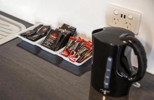 Springvale South Hotel | Nightcap at Waltzing Matilda Hotel