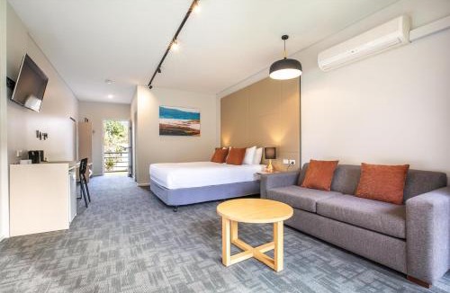 Mount Evelyn Hotel | Nightcap at York on Lilydale