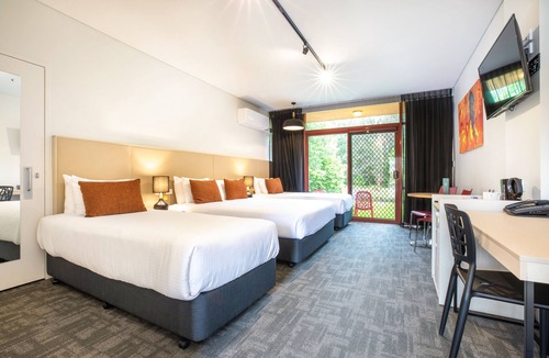 Mount Evelyn Hotel | Nightcap at York on Lilydale