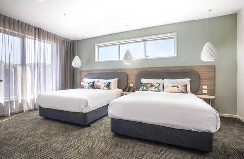 Carrum Downs Hotel | Nightelier Carrum Downs Sands Hotel