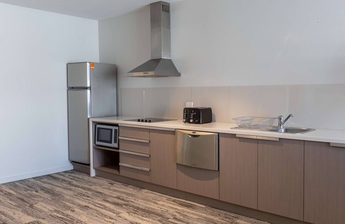 Narrabeen Hotel | Nightelier Narrabeen