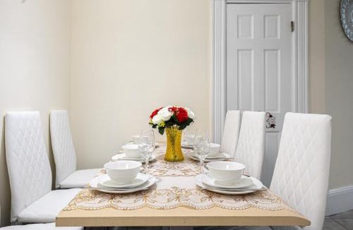 Roxbury Apartment | Nightingale Boston Hideaway