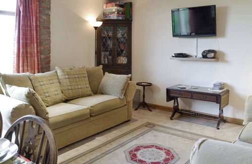 Flamborough Cottage | Nightingale Cottage- 25115