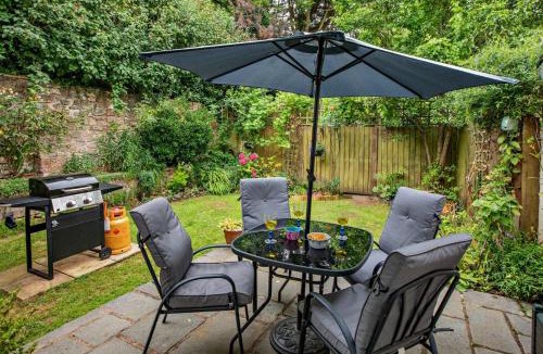 Cullompton House | Nightingales