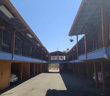 Longfellow Hotel | Nights Inn Motel