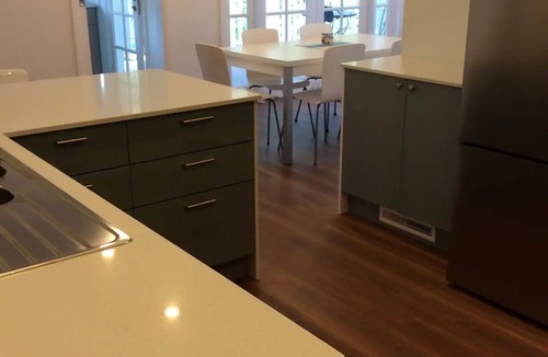 Stroud House | Nights on Broadway