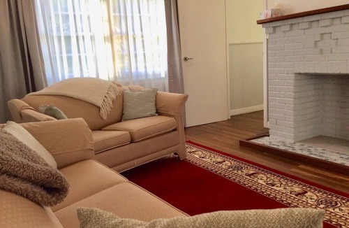 Stroud House | Nights on Broadway