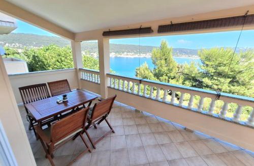 Rab Town Apartment | Nikolina Sea View Apartments