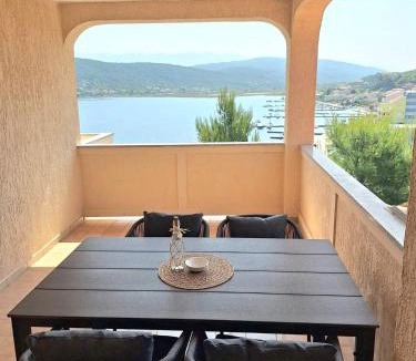 Rab Town Apartment | Nikolina Sea View Apartments