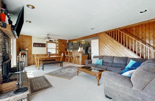 Paradise Point House | Nimba Cabin