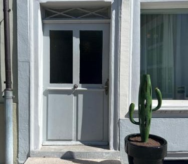 Unterseen Apartment | Nimbuzzz Apartments