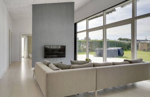 Saksild Strand House | "Nimrod" - 300m from the sea by Interhome