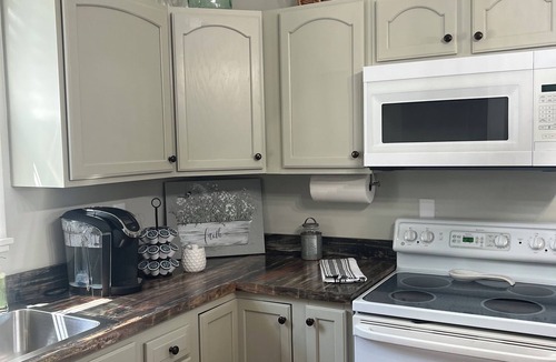 Williamstown House | Nina’s on Main is 5 mins from The Ark Encounter