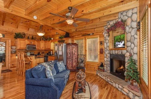 Sevierville House | Nine Bears